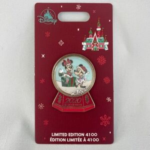 Disney Mickey and Minnie Snow Globe 2020 Pin Limited Edition NWT